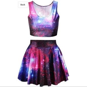 ❤️3/$20 Galaxy crop top mini skater skirt set
